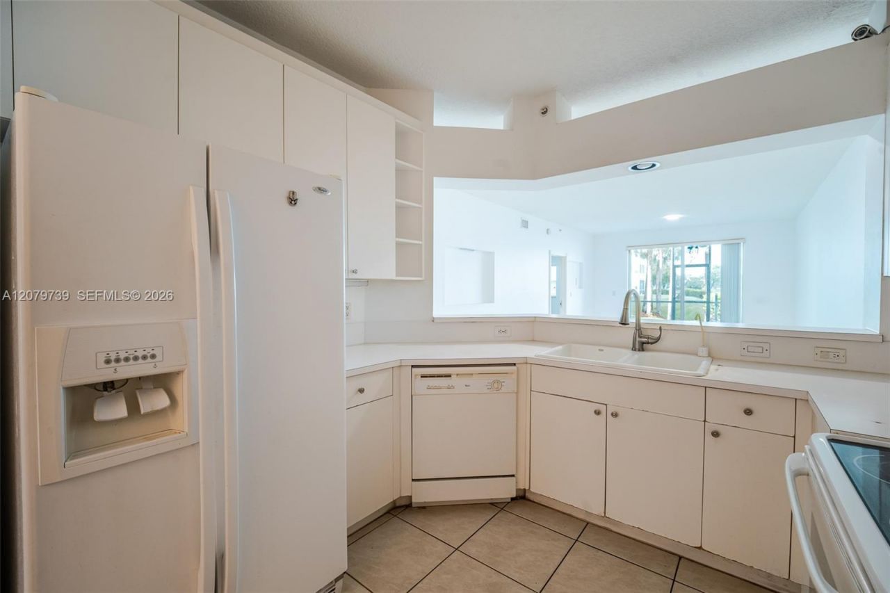 10750 NW 66th St , Unit 102, Doral, FL 33178 Photo