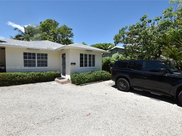 801 SE 4th Street, Unit 2, Boynton Beach, FL 33435
