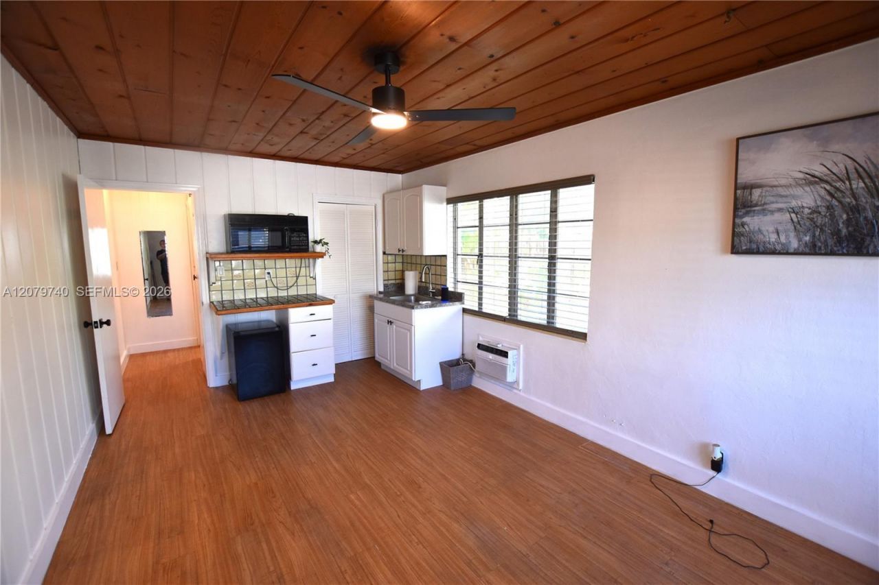 801 SE 4th Street, Unit 2, Boynton Beach, FL 33435 Photo