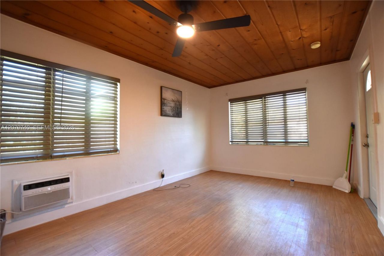 801 SE 4th Street, Unit 2, Boynton Beach, FL 33435 Photo