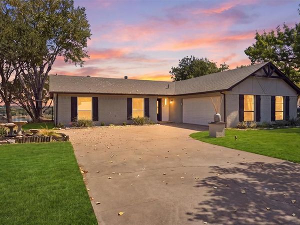 5123 Fairway Circle, Granbury, TX 76049