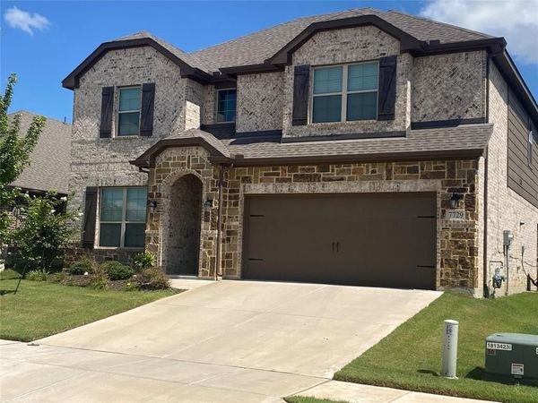 7729 Northumberland Drive, Fort Worth, TX 76179