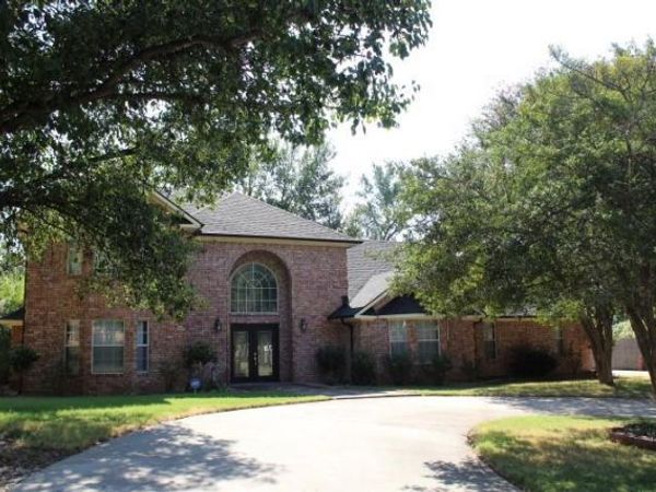 2020 Arbor Bend Street, Bonham, TX 75418
