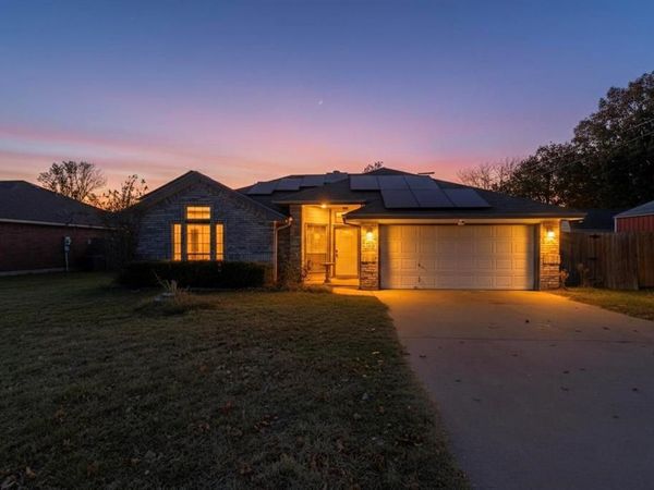 107 Catie Lane , Joshua, TX 76058