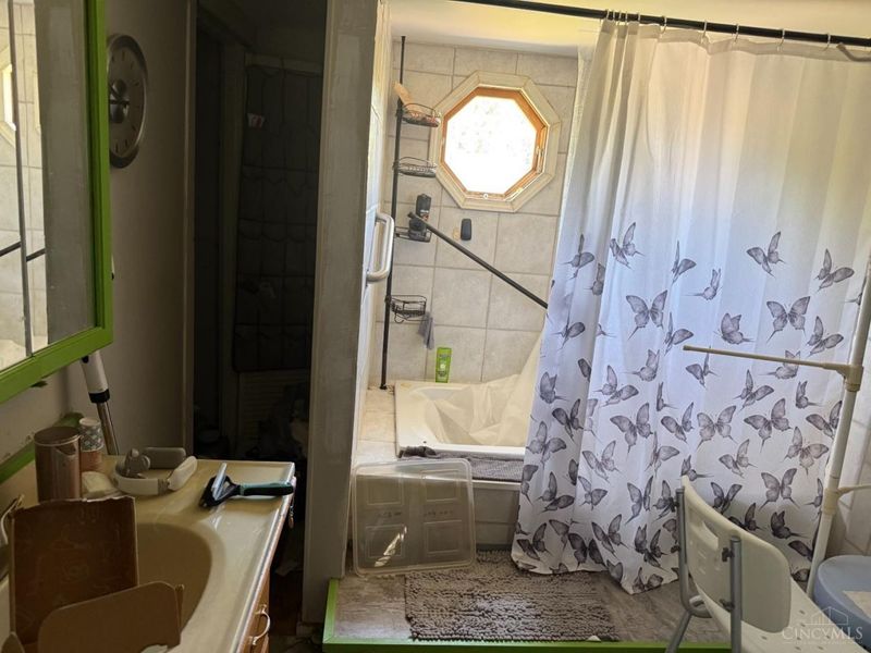175 Washington Avenue, Cincinnati, OH 45246 Photo 6