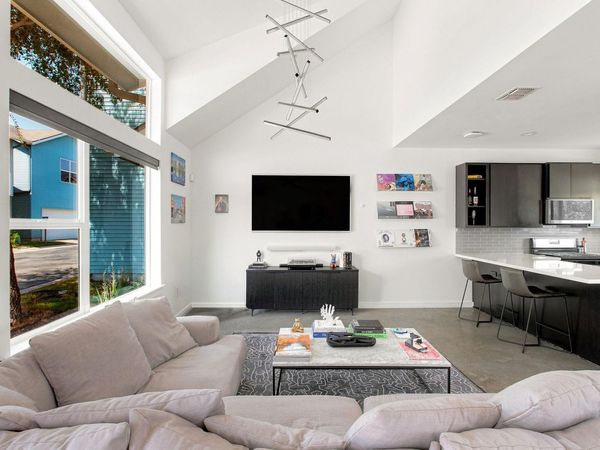 301 W Stassney LN , Unit 5, Austin, TX 78745
