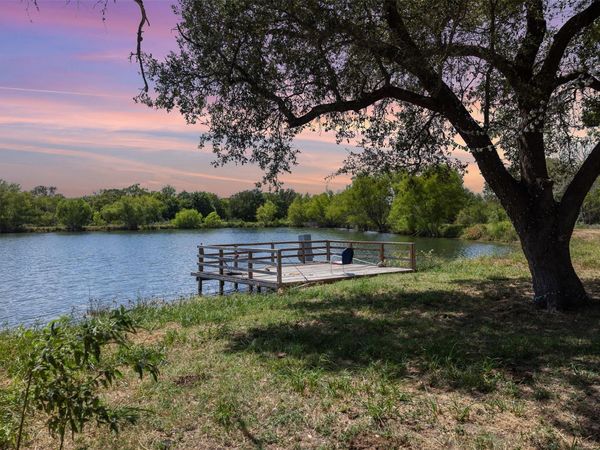 4242 FM 1680, Waelder, TX 78959
