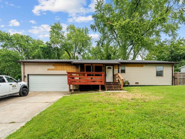 4 Brown Drive , Fairview Heights, IL 62208