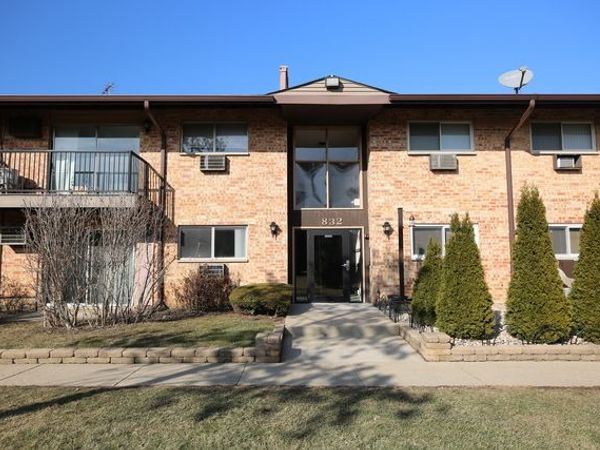 832 E Old Willow Road , Unit 103, Prospect Heights, IL 60070