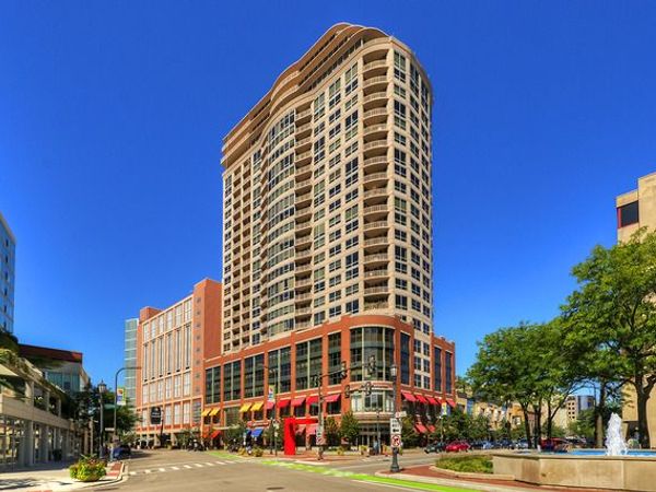 807 DAVIS Street, Unit 505, Evanston, IL 60201