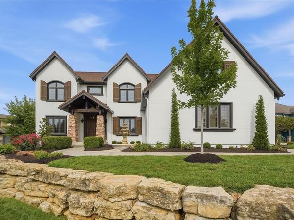 16199 Overbrook Lane, Stilwell, KS 66085