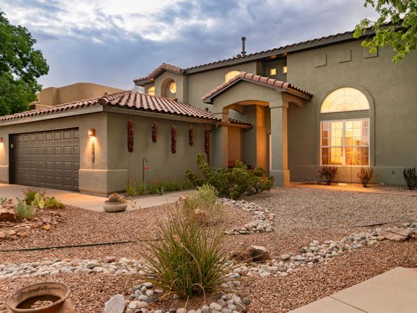 4401 Night Hawk Road NW, Albuquerque, NM 87114