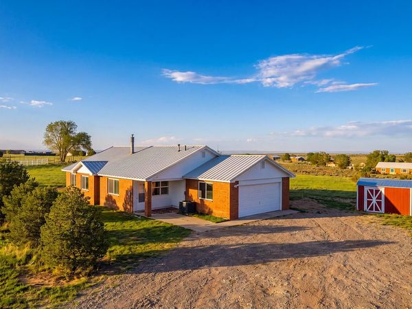 4 Kestrel Court , Edgewood, NM 87015