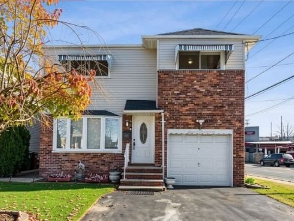 719 W Blancke St, Linden, NJ 07036