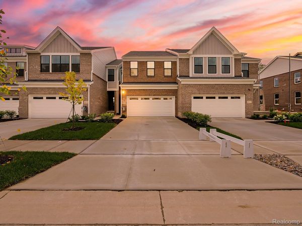 49533 Coldwater Ridge Drive, Northville Township, Mi 48168
