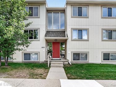1655 Riverside Drive, Unit 12, Rochester Hills, Mi 48309