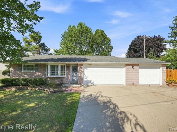 23571 E Le Bost , Novi Township, Mi 48375