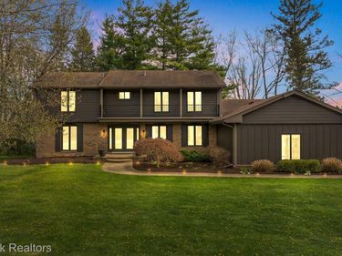 5240 CLARENDON CREST Street , Bloomfield Township, Mi 48302