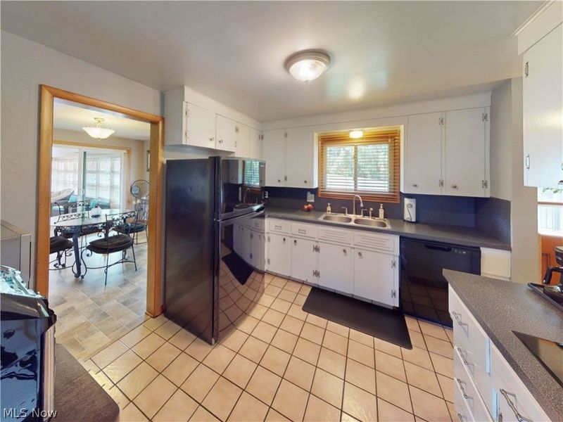 4825 Gardendale Avenue NE, Canton, OH 44714 Photo 14