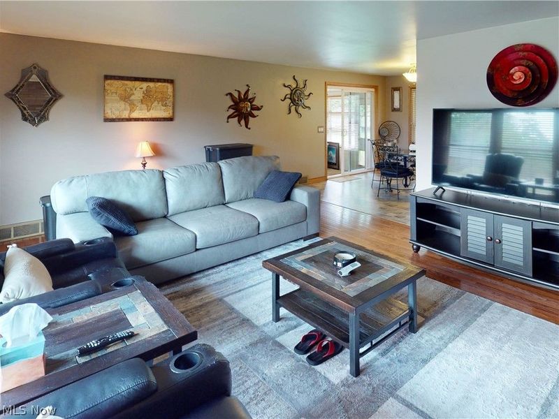 4825 Gardendale Avenue NE, Canton, OH 44714 Photo 2