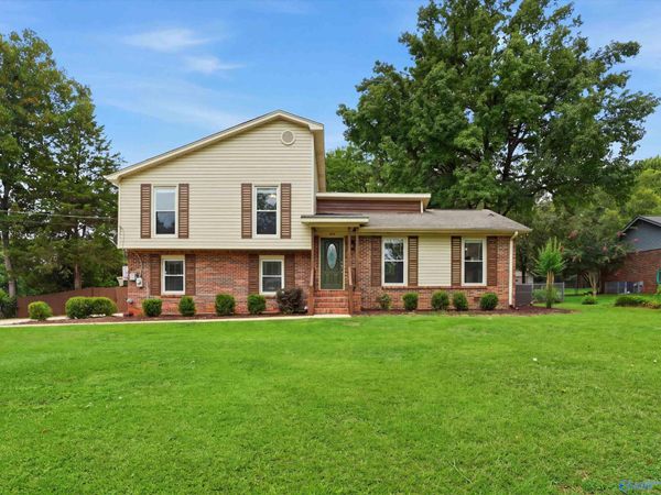 193 Oldwood Road, Huntsville, AL 35811