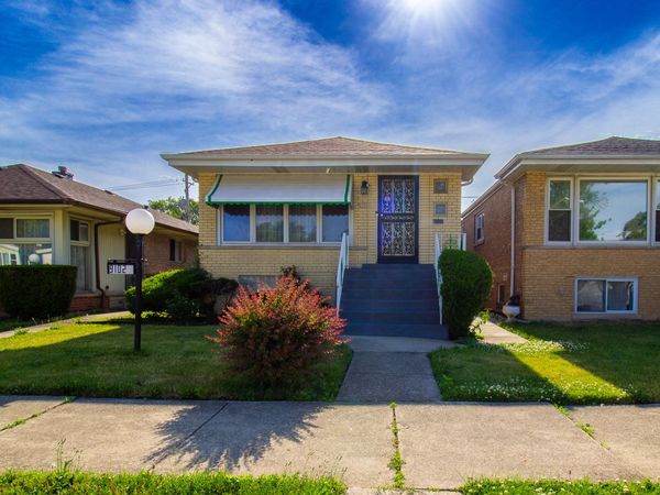 9102 S Parnell Avenue , Chicago, IL 60620