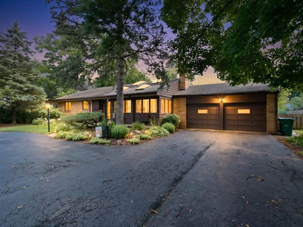 567 Happ Road , Northfield, IL 60093