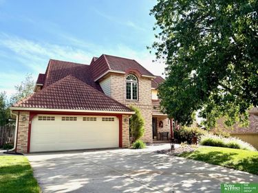 16411 Grover Street, Omaha, NE 68130