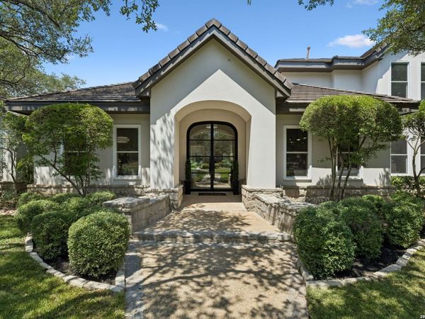 203 Durand Oak, Shavano Park, TX 78230