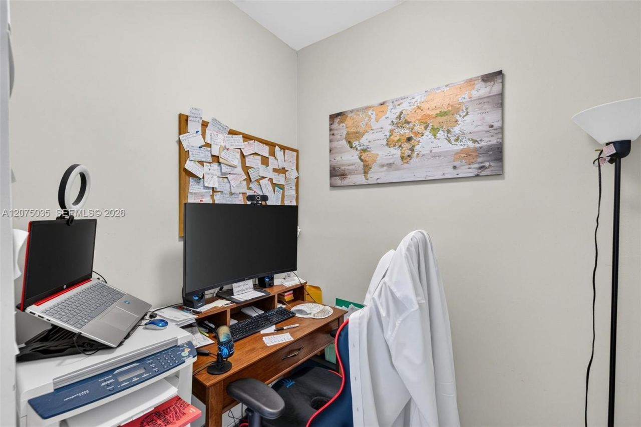 203 Poinciana Dr , Unit 103, Sunny Isles Beach, FL 33160 Photo