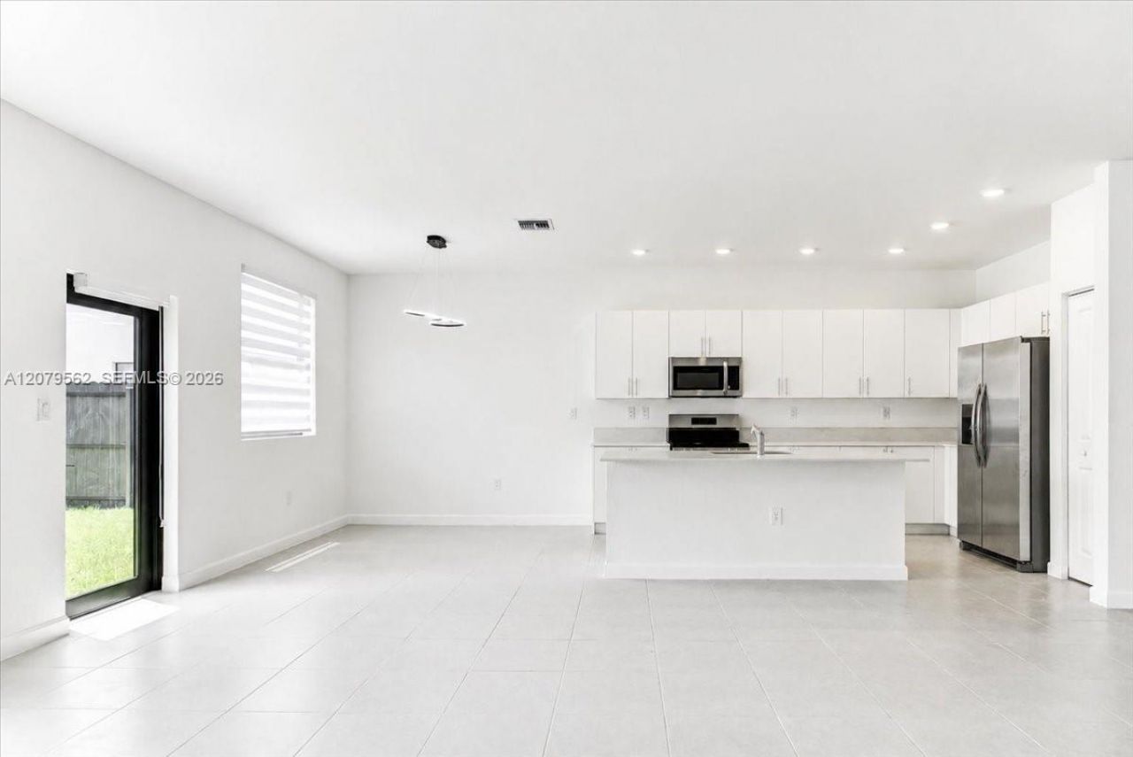 13160 SW 223rd St , Unit 1, Goulds, FL 33170 Photo