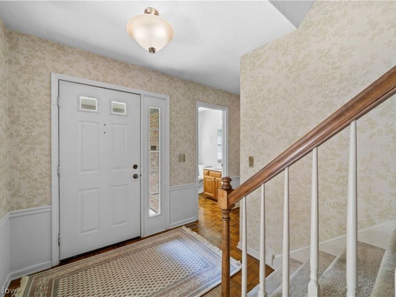 1034 Brook Lane, Rocky River, OH 44116 Photo 2