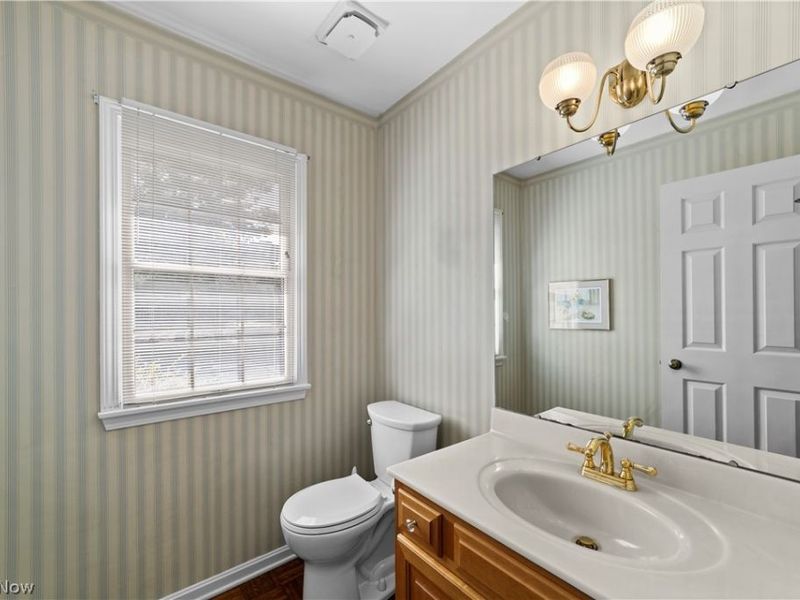 1034 Brook Lane, Rocky River, OH 44116 Photo 23