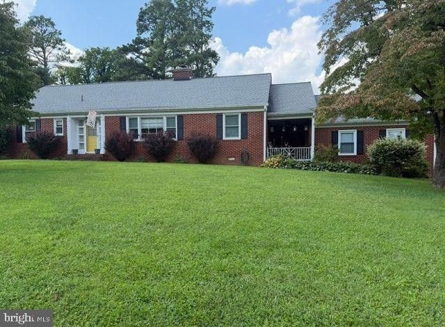 110 Ellisville Drive, Louisa, VA 23093 Main Photo