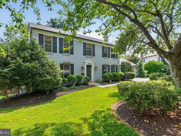 9209 FERNWOOD ROAD, BETHESDA, MD 20817