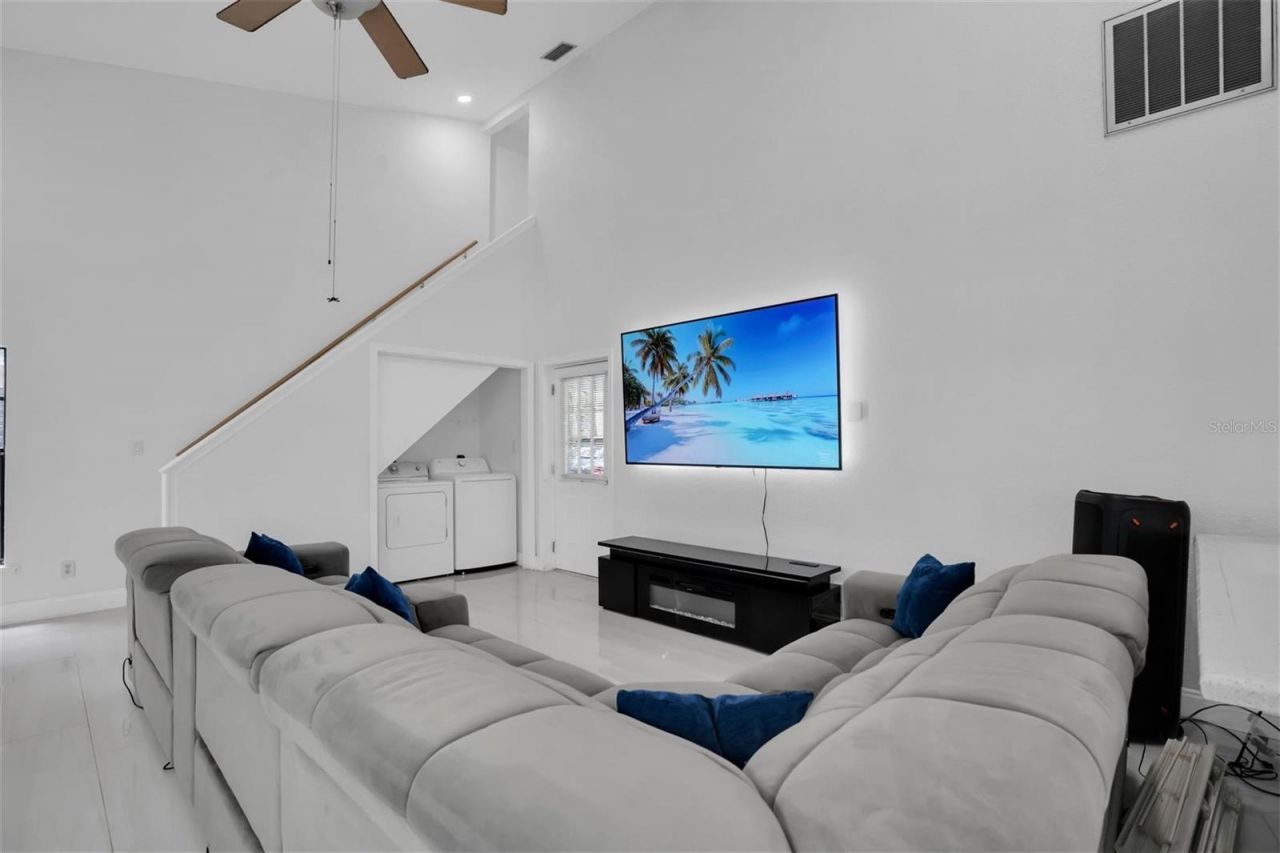 12409 N Boulevard , Tampa, FL 33612 Photo