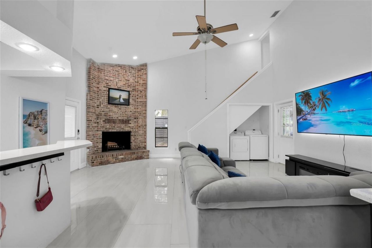 12409 N Boulevard , Tampa, FL 33612 Photo