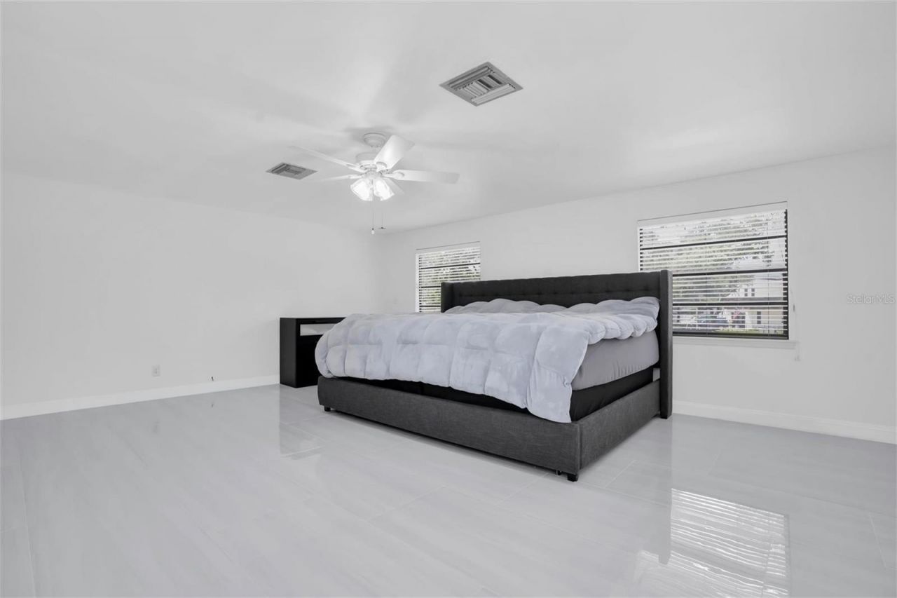 12409 N Boulevard , Tampa, FL 33612 Photo