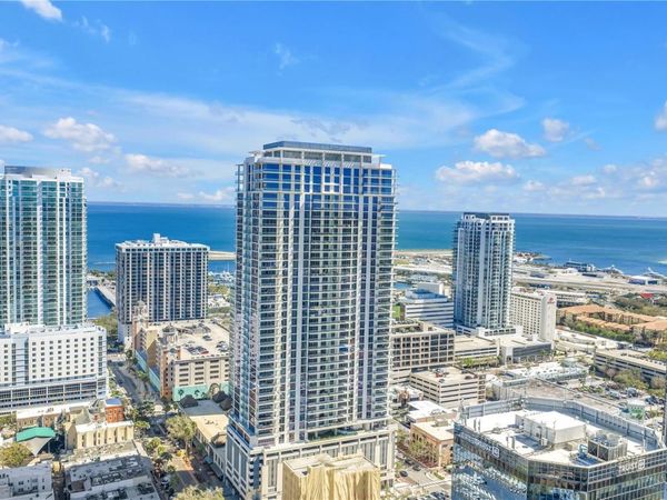275 1ST AVENUE S, Unit 3704, ST PETERSBURG, FL 33701