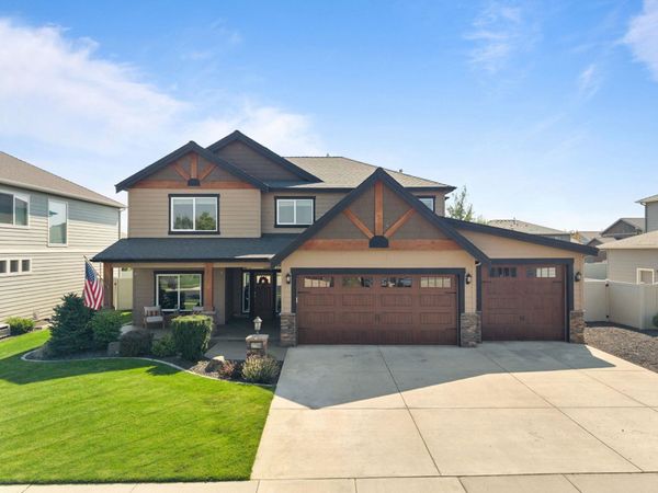 17706 E Belleaire Dr, Greenacres, WA 99016