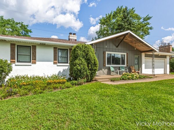 1651 Sunny Creek Street SE, Kentwood, MI 49508