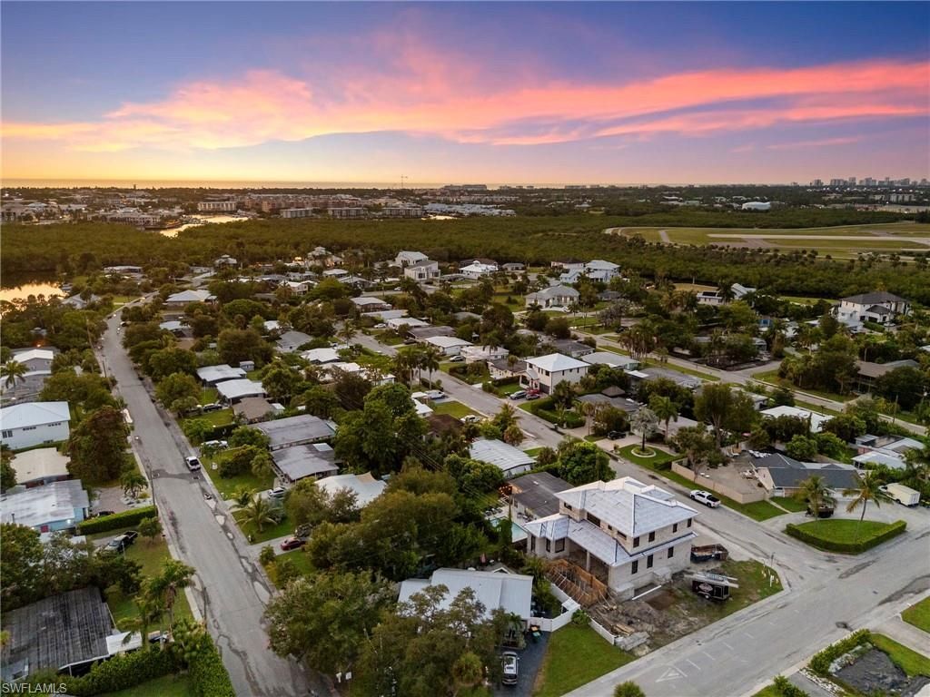2160 Holiday Ln, Naples, FL 34104 Photo