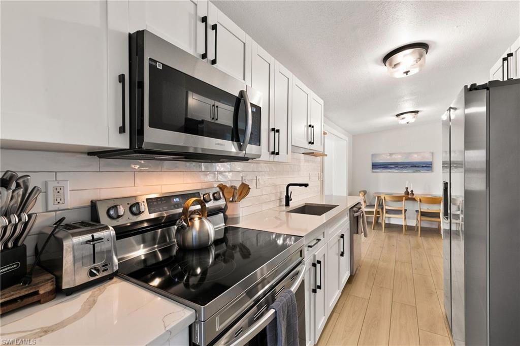 2160 Holiday Ln, Naples, FL 34104 Photo