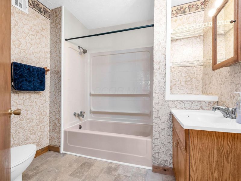 111 S Boggs Street , De Graff, OH 43318 Photo 13
