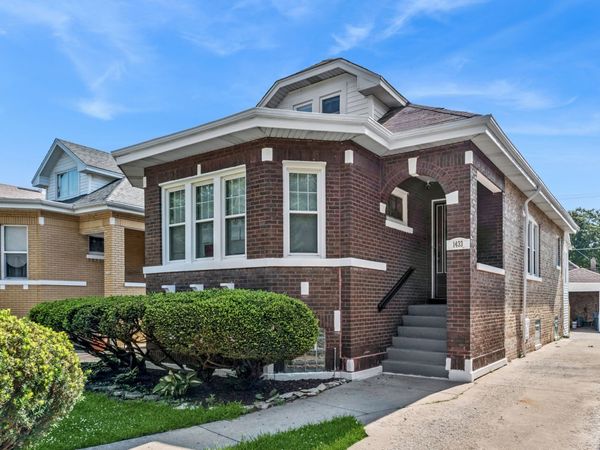 1433 S 14th Avenue , Maywood, IL 60153