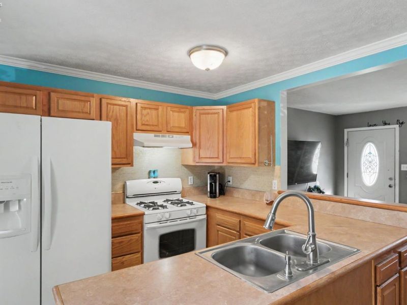 41 Grove Avenue, Norwalk, OH 44857 Photo 5