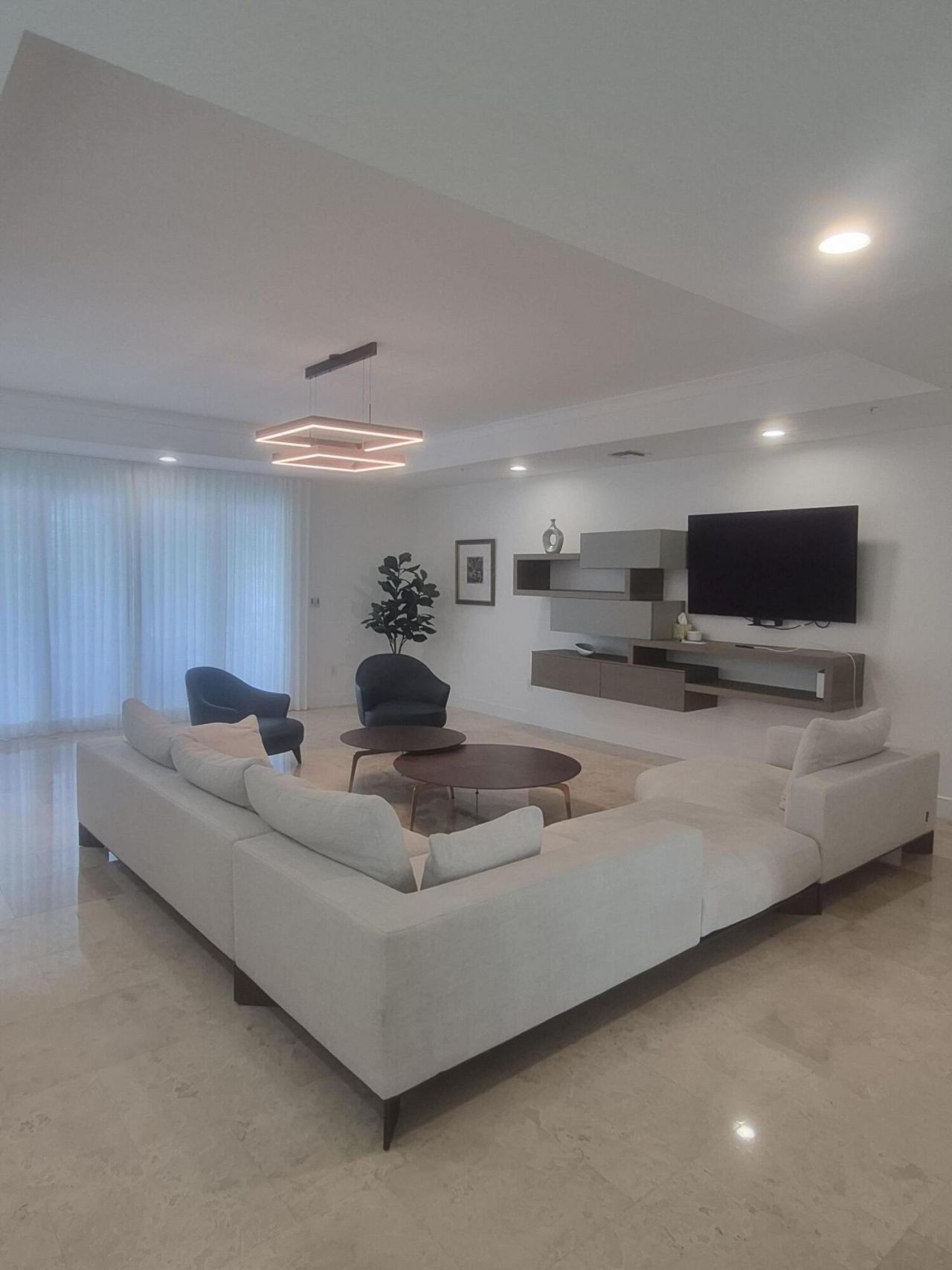 71 Isle Of Venice Drive, Unit 71, Fort Lauderdale, FL 33301 Photo