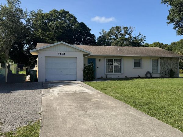 7402 LAKELAND Boulevard, Fort Pierce, FL 34951