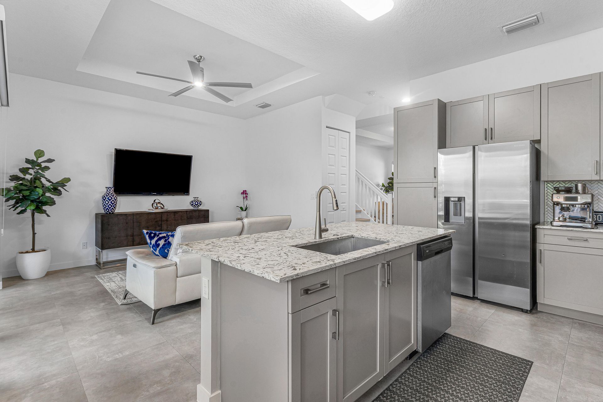 610 Pioneer Way, Royal Palm Beach, FL 33411 Photo