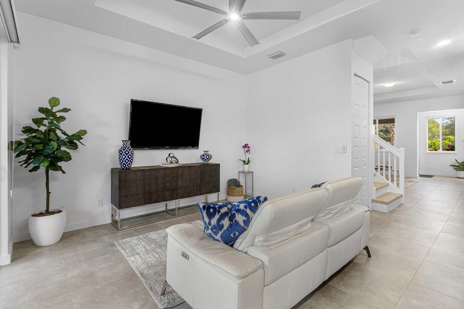 610 Pioneer Way, Royal Palm Beach, FL 33411 Photo